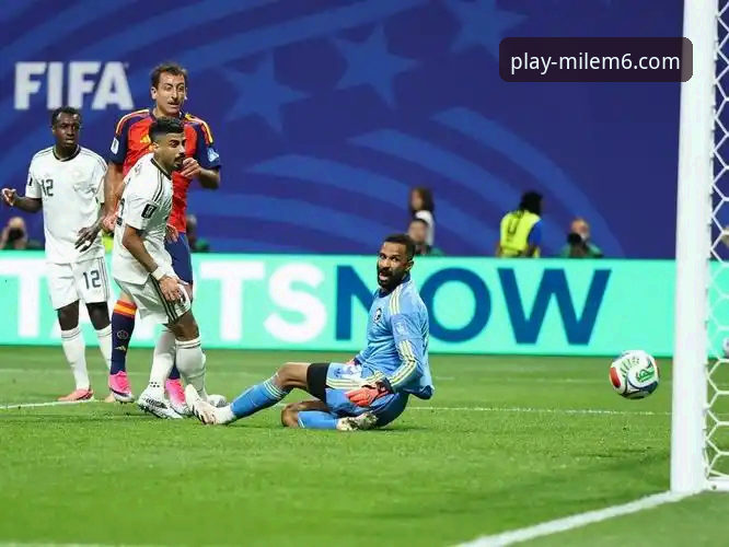 米乐m6流畅体验 西班牙4-0大胜沙特,世界杯首胜背后那些值得关注的细节